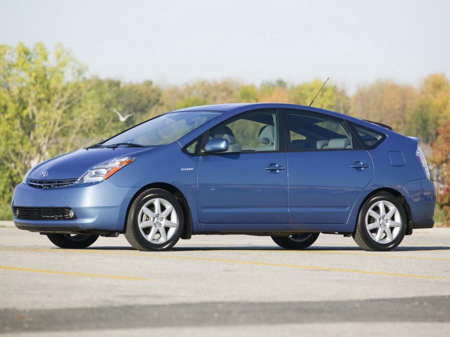  Toyota Prius 2003 года  (US) (фото 15 из 23)